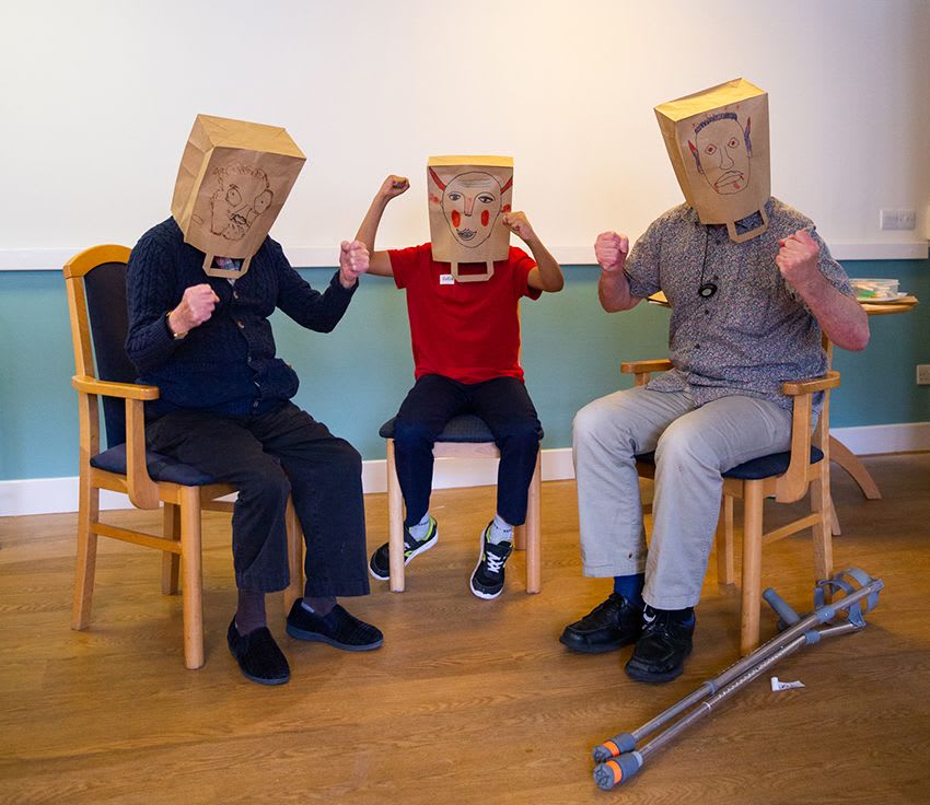 Constellations photography and storytelling project with Coopers Court and Halley School, Tower Hamlets E3, part of Magic Me’s Arts and Ages programme. © Holly Falconer for Magic Me, 2019